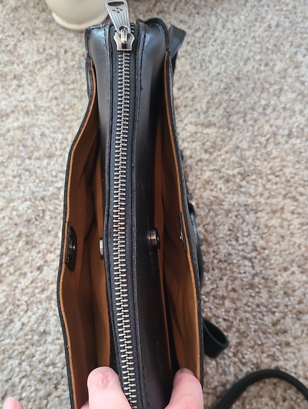 Patricia Nash Black Leather Crossbody Bag - Picture 5 of 7